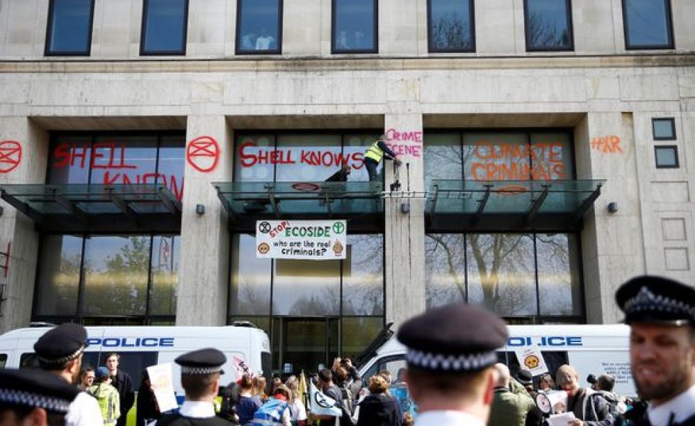 XR protest shell