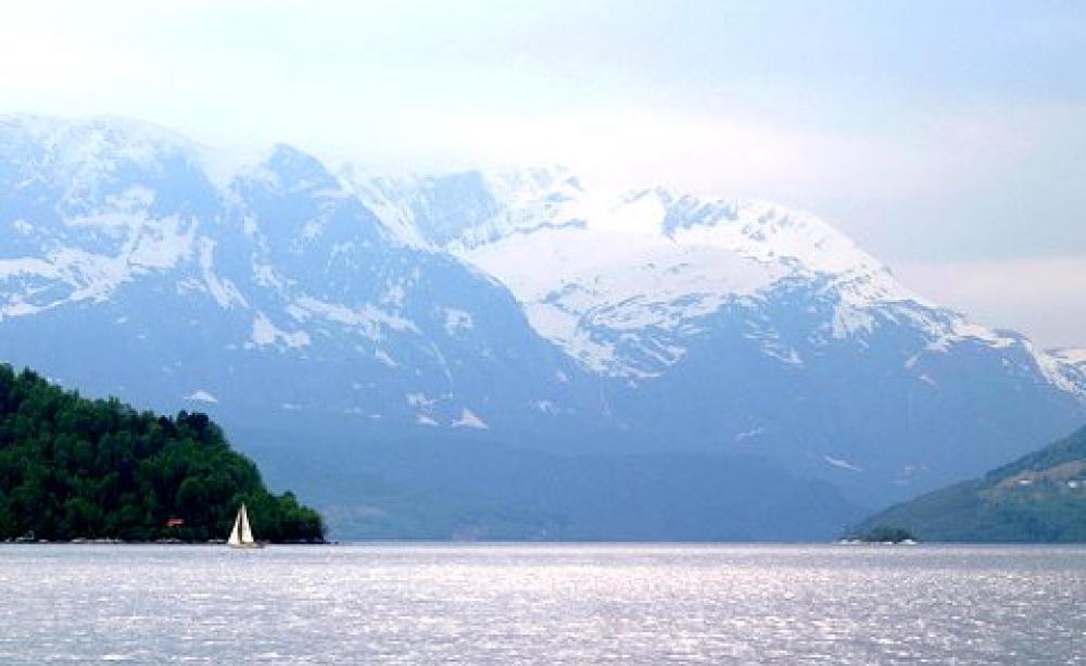 Sailing boat on Førdefjorden. Photo: Arild Nybø via Flickr.