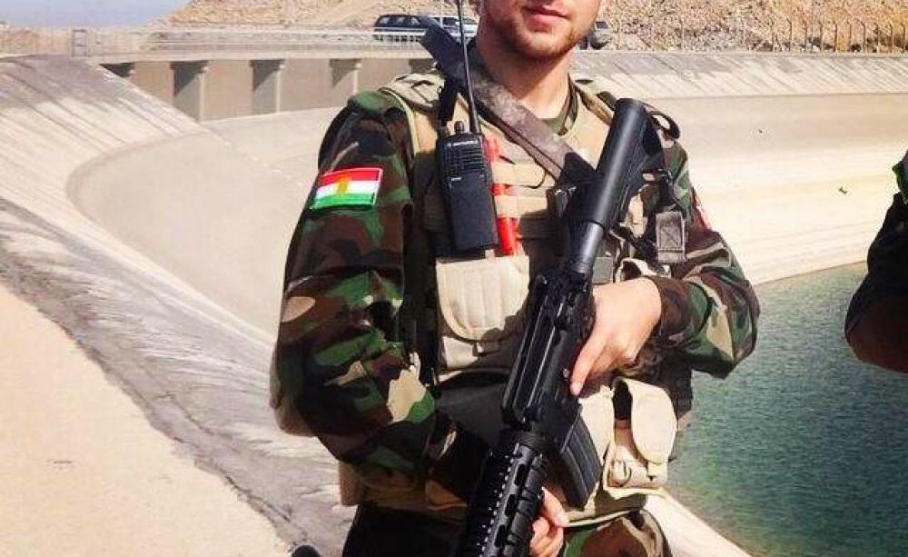 Kurdish Peshmerga soldier on guard at the Mosul Dam, 31st December 2014. Photo: Claus Weinberg via Flickr (CC BY).