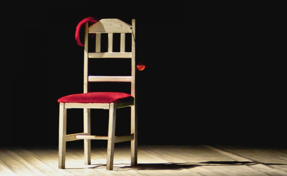 Mark Lynas, Kevin Folta, Bill Gates ... the chair is yours to make the case for GMO crops. Or are you chicken? Photo: Hernán Piñera via Flickr (CC BY-SA).