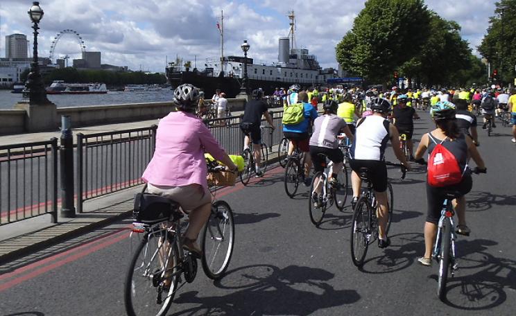 Cycling in London 
