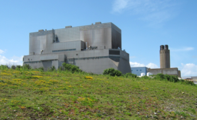 Hinkley Point B. Photo: Ken Grainger / geograph.org.uk via Wikimedia Commons.