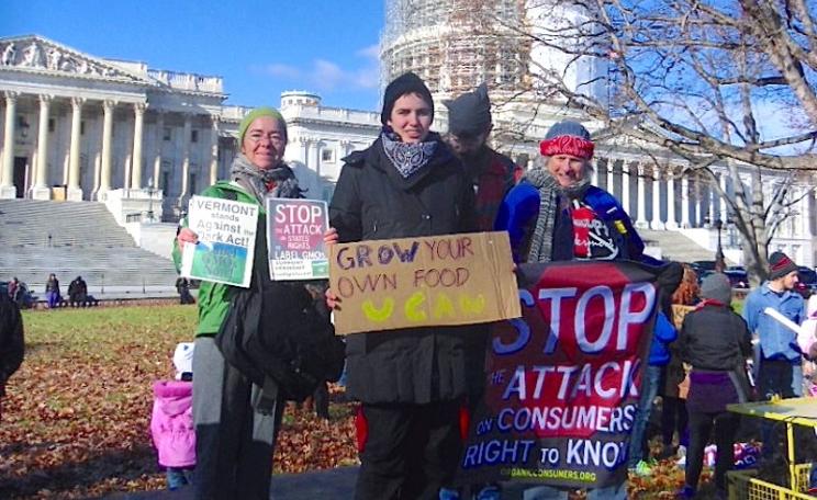 Could they finally be getting what they want? Federal legislation for clear, simple GMO labelling could be on its way. Vermont Right To Know protestors against the DARK Act in Washington DC, 2014. Photo:Cat Buxton via Flickr (CC BY-NC-SA).